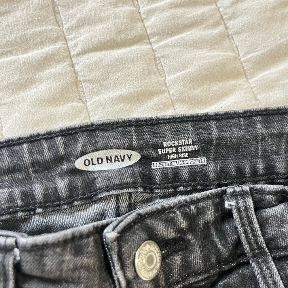 Old Navy Gray Rockstar Super Skinny Jeans